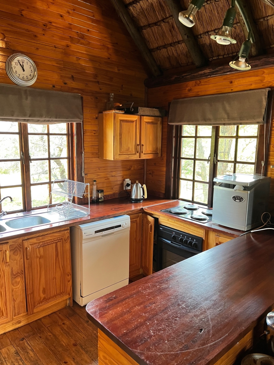 5 Bedroom Property for Sale in Vaalkop AH North West